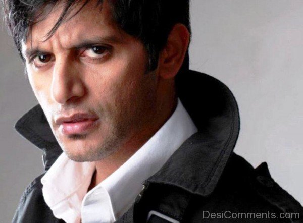 33dc-Karanvir Bohra Face Closeup