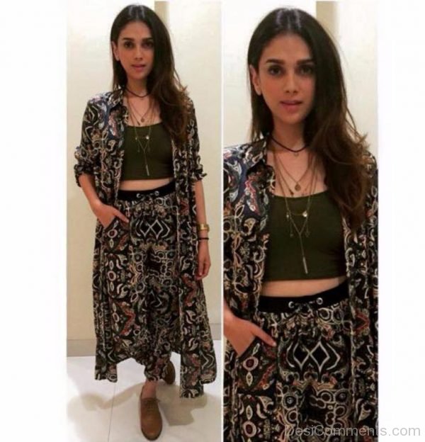 Aditi Rao Hydari Looking Nice Image-DC094