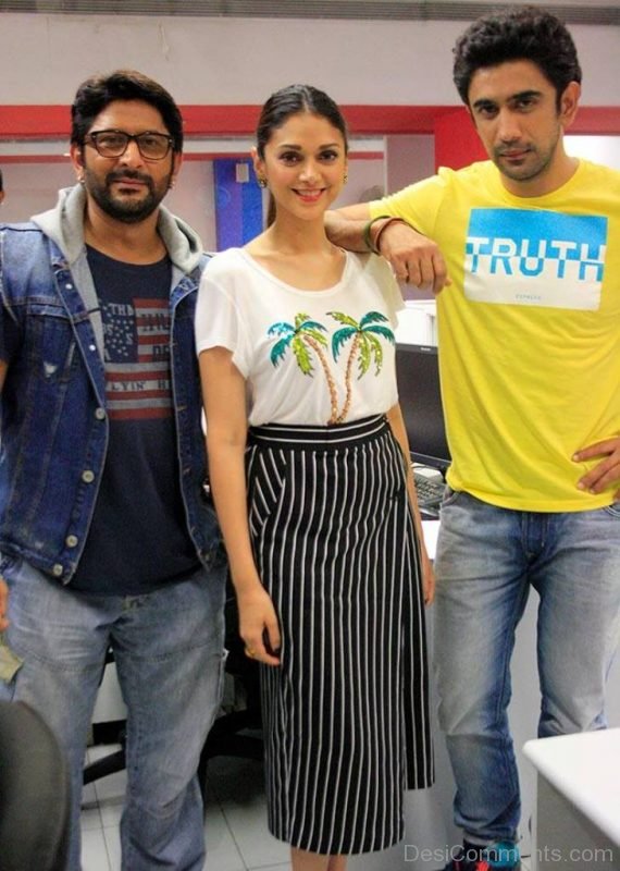 Aditi Rao Hydari With Two Actors-DC157