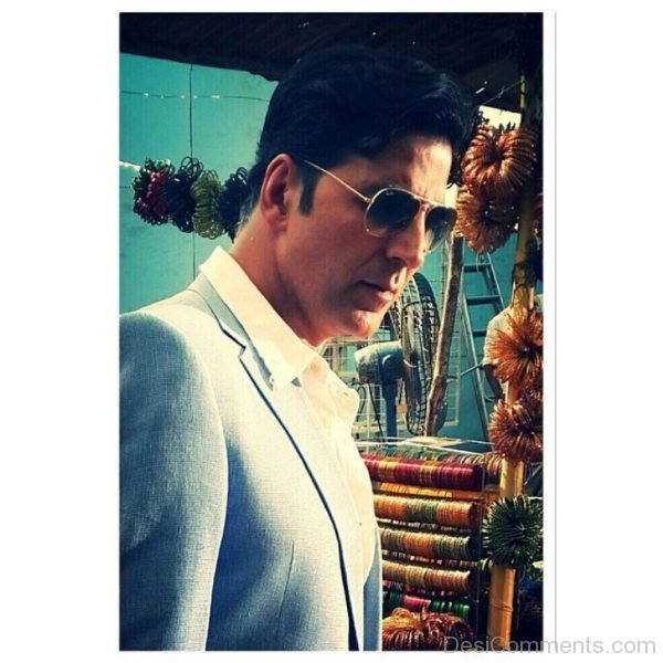 Akshay Kumar Bollywood Actor-DC11