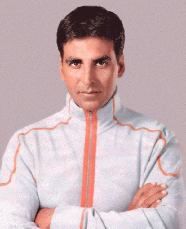 Akshay Kumar Giving A Nice Pose