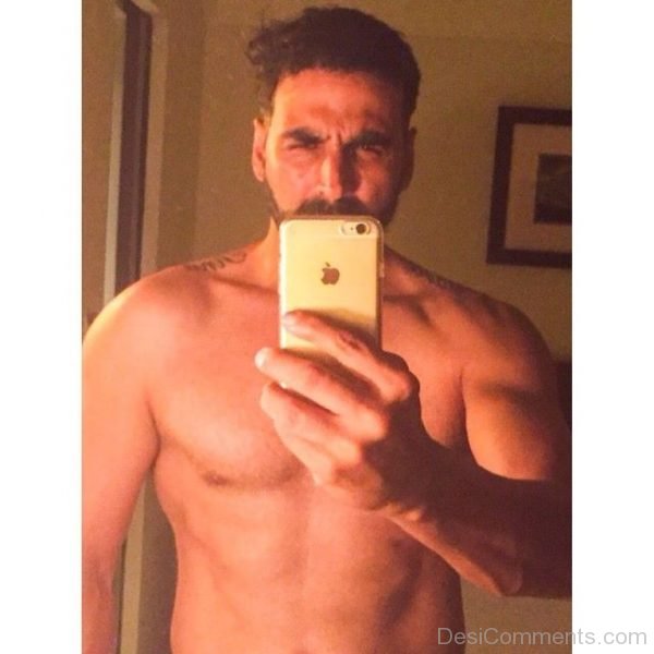 Akshay Kumar Shirtless