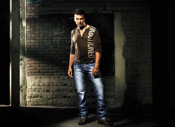 Akshay Kumar Standing Pose