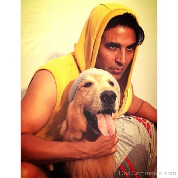 Akshay Kumar With Dog-DC64