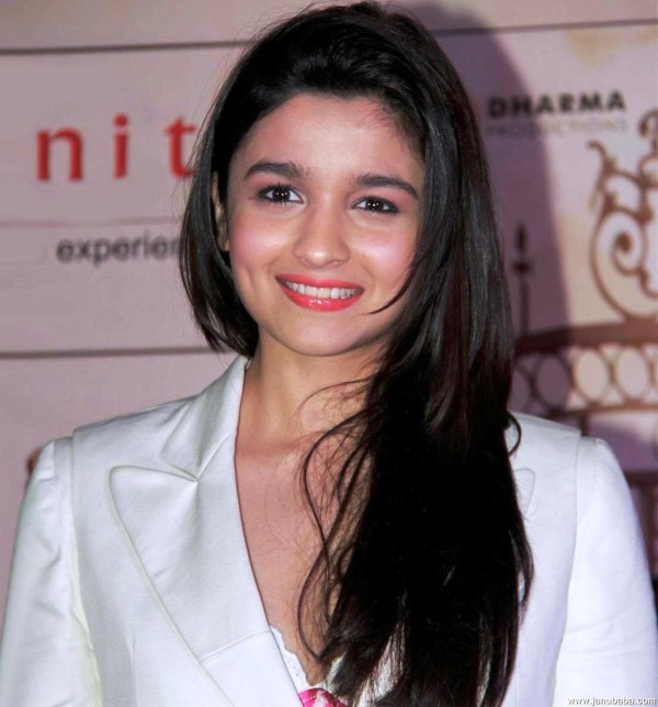 Alia Bhatt Beautiful Indian Actress