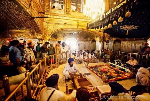 Amazing Picture Of Golden Temple
