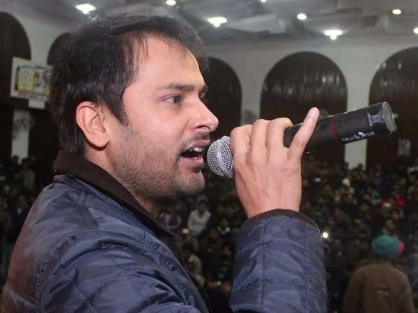 Amrinder gill during stage show