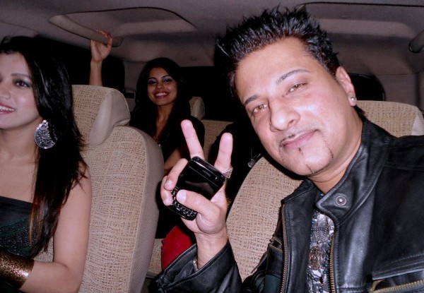 Bally Sagoo Showing Victory Sign