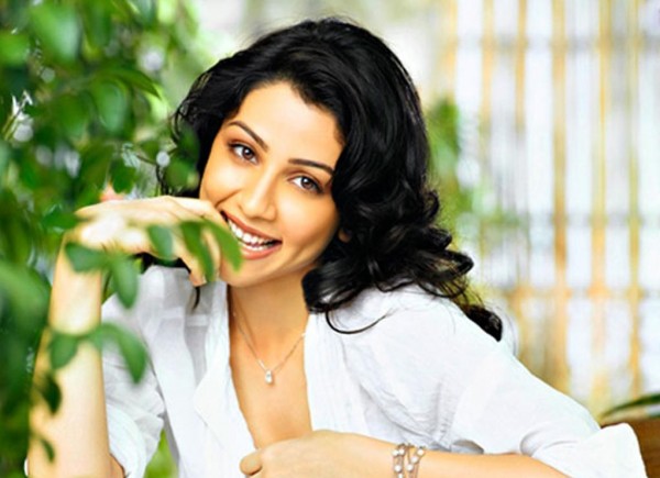 Beautiful Indian Actress Amrita Puri 