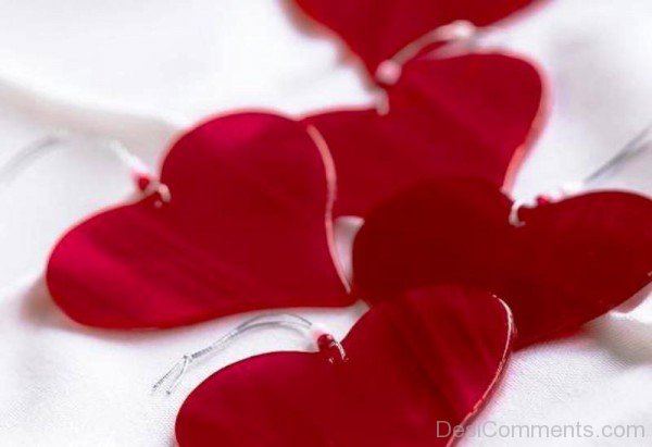 Beautiful Love Heart Red Button-tvw218desi07