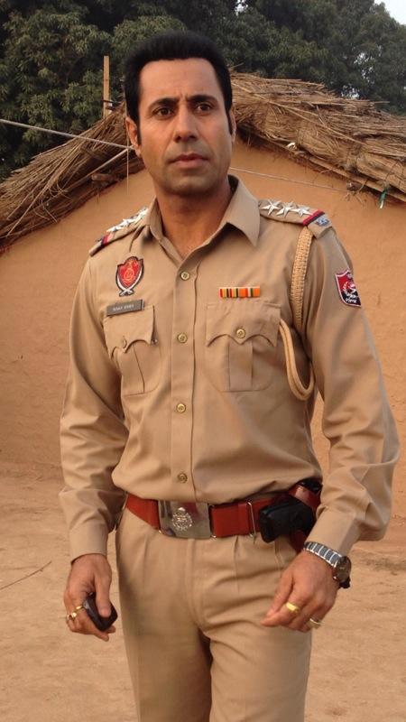Binnu Dhillon In Police Inspector Uniform