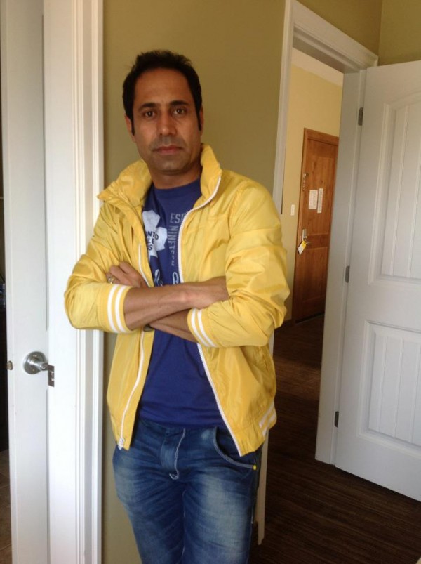 Binnu Dhillon Wearing Yellow Jacket