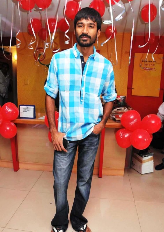 Dhanush In Party 