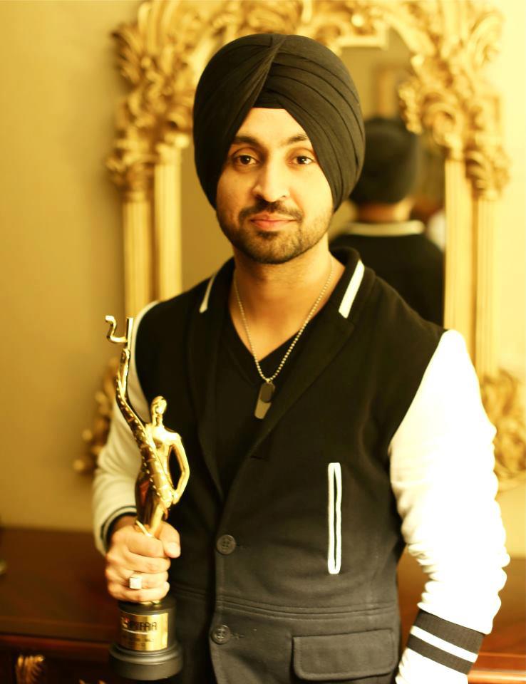 Diljit Dosanjh With Award - DesiComments.com