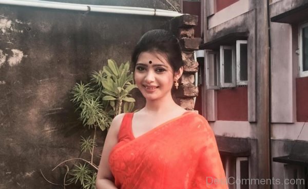 Ena Saha In Saree Photo-DC210