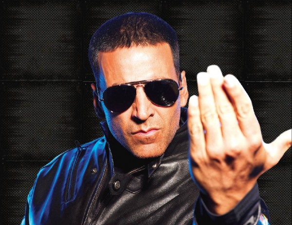 Energetic Pose Of  Akshay Kumar