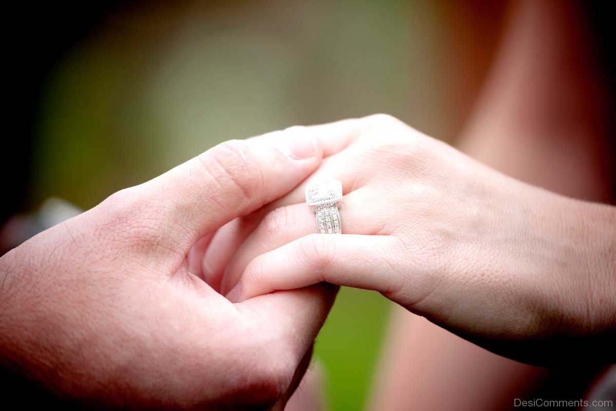 Engagement Picture - DesiComments.com