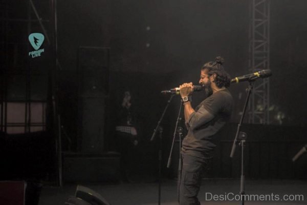 Farhan Akhtar At Live Show