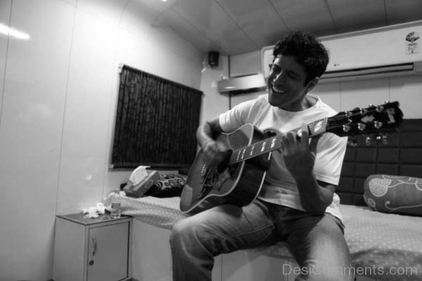 Farhan Akhtar Wearing White T-Shirt