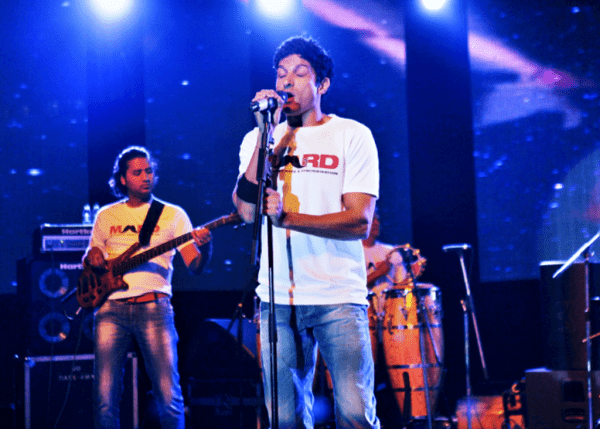 Farhan Akhtar Wearing White T-Shirt Photo