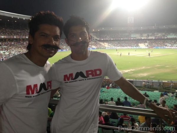 Farhan Akhtar With Shaan-DC099