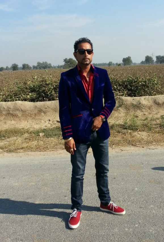 Geeta Zaildar Stylish Pose