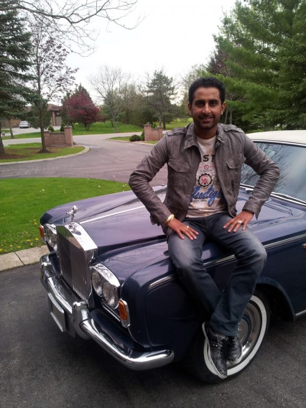 Geeta Zaildar With Car