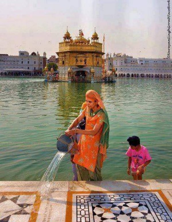 Golden Temple Pic