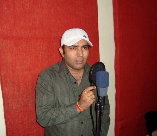 Graceful Singer-Mangi Mahal
