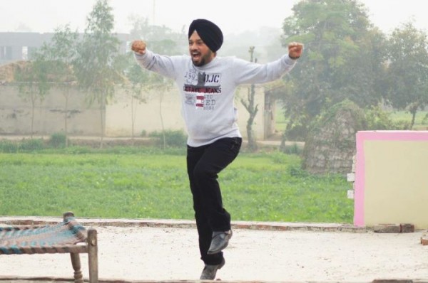 Gurpreet Ghuggi During Shooting