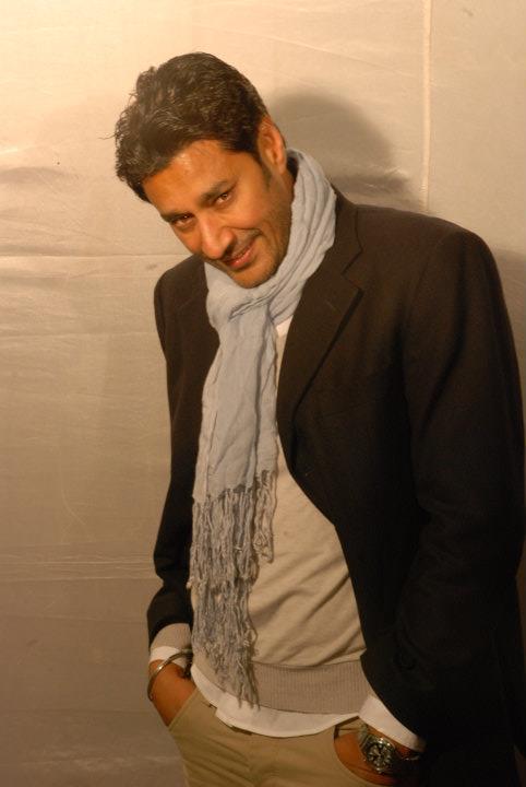 Harbhajan Mann Simple pose