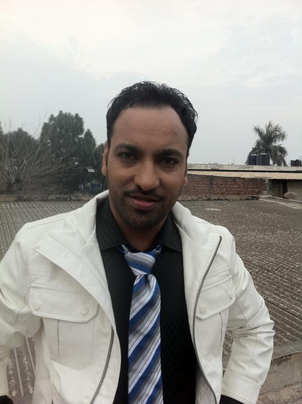 Harjeet Harman Looking Smart