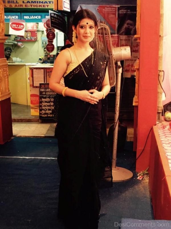 Image Of Ena Saha In Black Saree-DC174