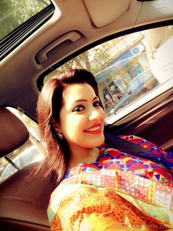 Image Of Neetu Singh In Car-DC012508