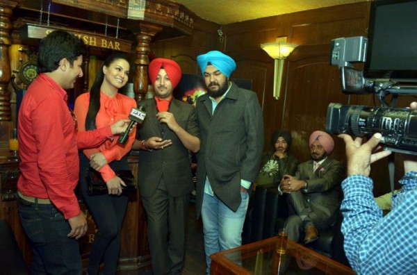 Inderjit Nikku Addressing To A Press Conference