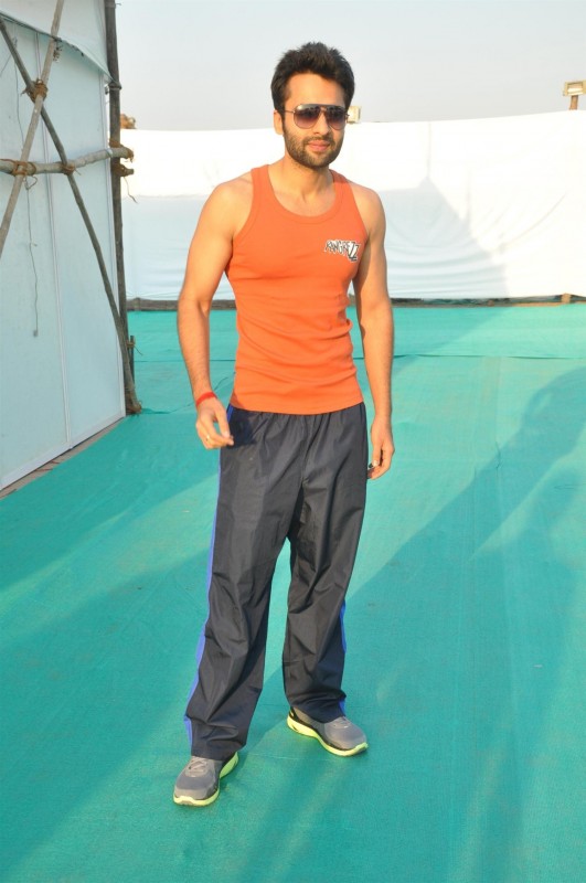 Jackky Bhagnani Nice Pose 