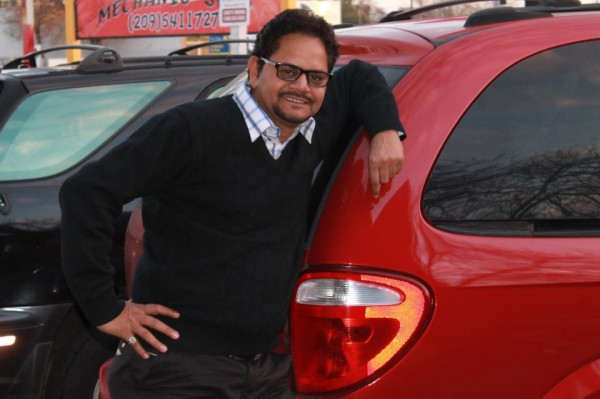 Jagtar Jaggi Giving A Pose With Car 