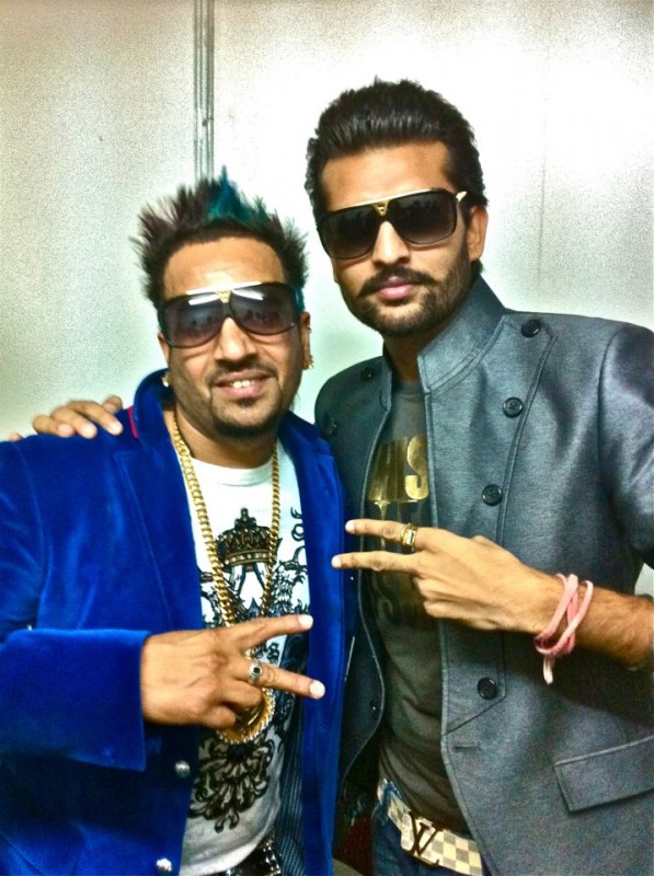 Jazzy B With Yuvraj Hans