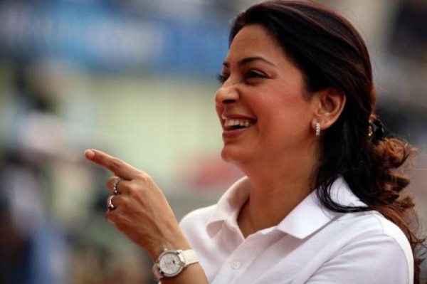 Juhi Chawla Side Face Pose