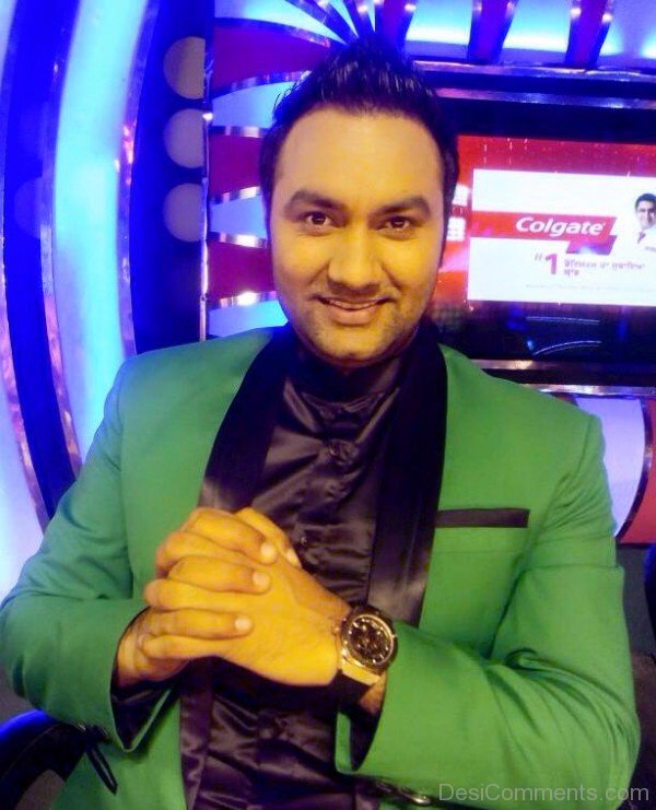 Lakhwinder Wadali In Green Coat