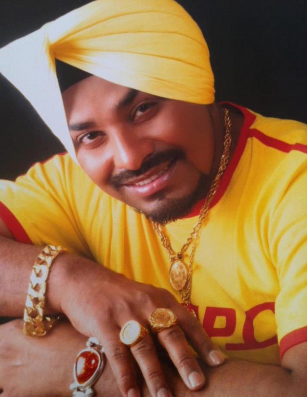 Lehmber Hussainpuri In Yellow Turban