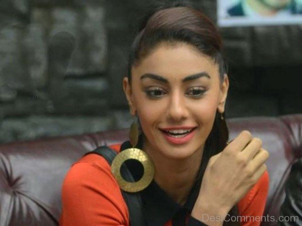 Mahek Chahal Close Up - DesiComments.com