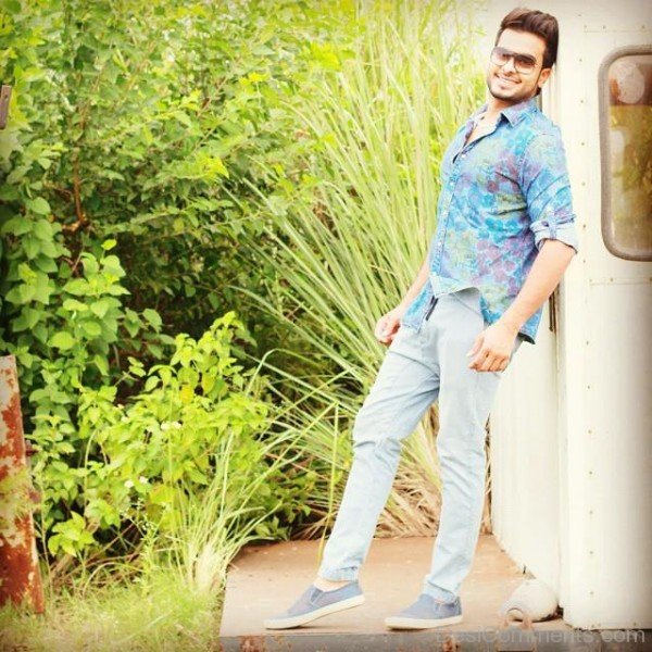 Mankirt Aulakh Looking Good