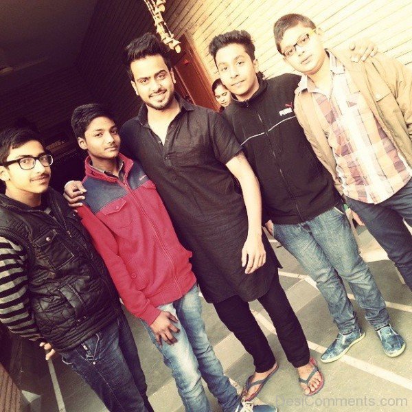 Mankirt Aulakh With Fans