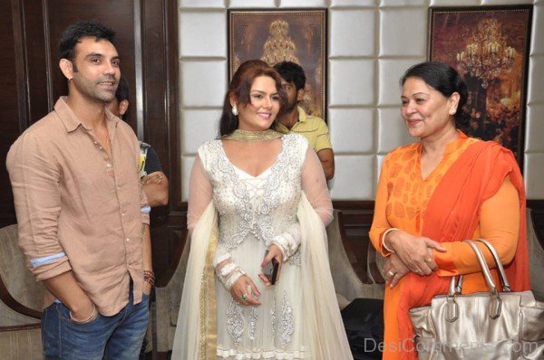 Mannat Singh Holding Phone