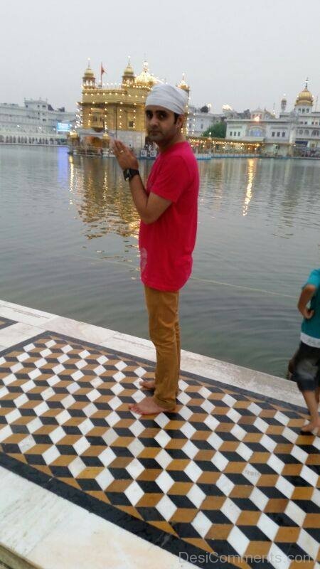 Manpreet Sandhu At Golden Temple