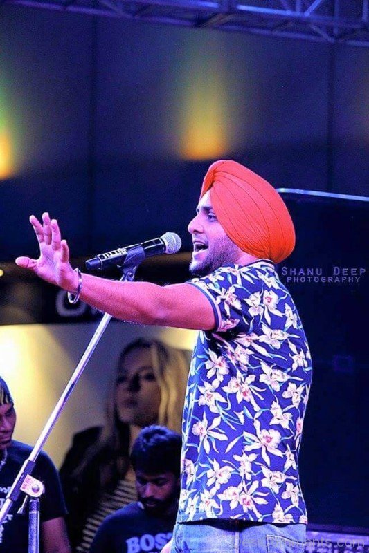 Mehtab Virk On Stage