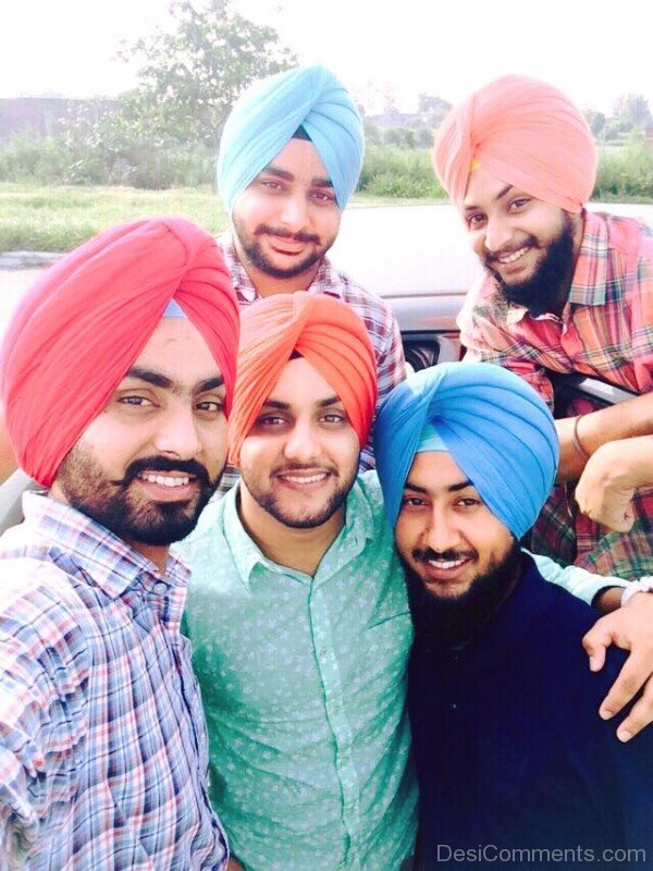 Mehtab Virk With His Friends
