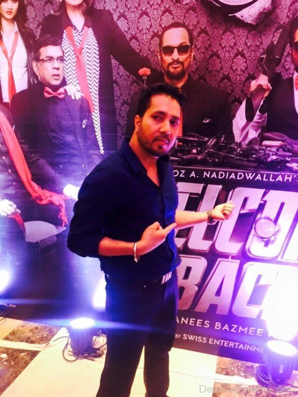 Mika Singh In Dark Blue Shirt