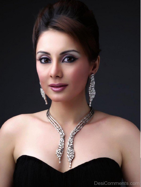 Minissha Lamba Looking Great